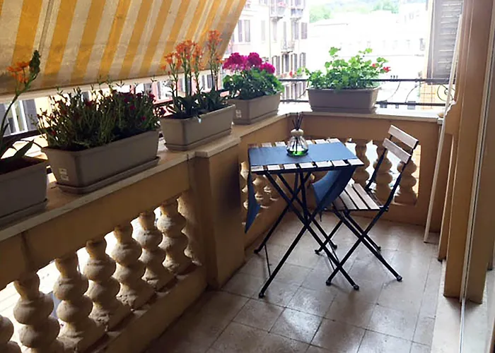 Milizie 76 Gallery Guest house 4*