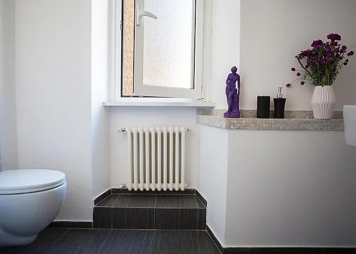 Milizie 76 Gallery Guest house 4*